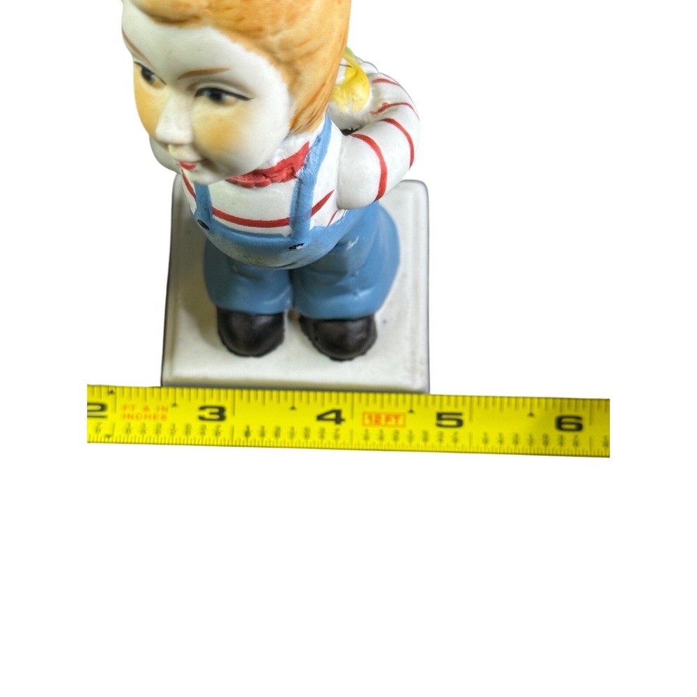 Vintage Ceramic Boy and Girl Figurines Kissing Couple‎ Mid-Century Kitsch Decor - Picture 12 of 13
